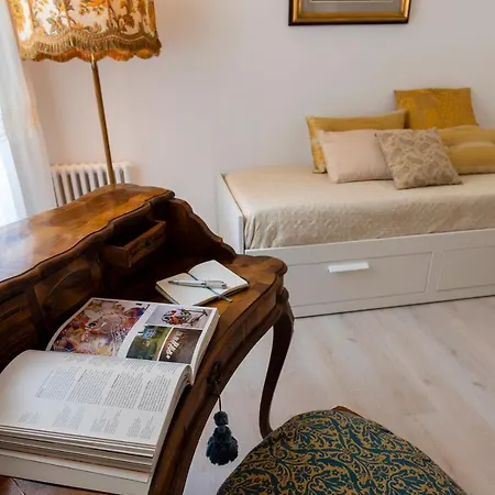 Apartment Dei Servi *