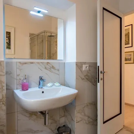 Apartment Dei Servi